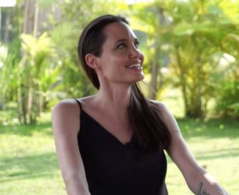Angelina Jolie, immagini della sexy attrice 12