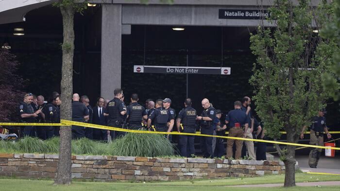 Sparatoria in un ospedale dell’Oklahoma: cinque le vittime e dieci i feriti