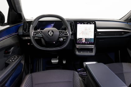 Renault Scenic E-Tech Electric, guarda tutte le foto 10