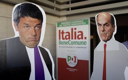 FOTO La protesta di "Occupy primarie" all'assemblea del Pd 1