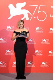 Mostra del Cinema di Venezia, la farfalla di Naomi Watts e i look sexy 5