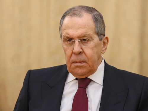 L'"altro fronte" di Putin e Lavrov: "Chi ci sanziona ci dichiara guerra"