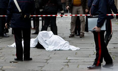 Roma, assalto a blindato 1