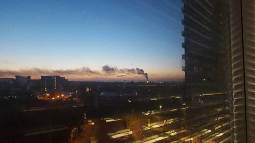 Grattacielo in fiamme a Londra 5