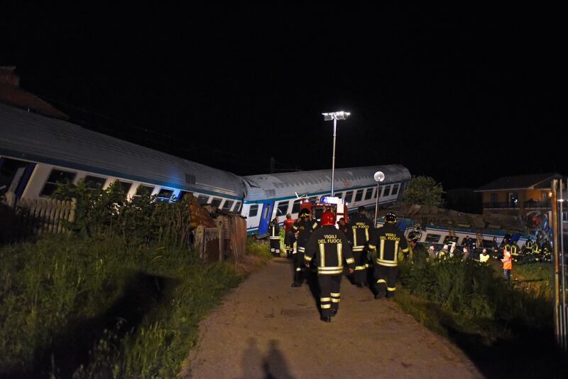 treno deraglia nel Torinese