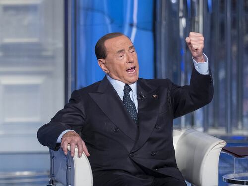 Berlusconi: "Adesso il pericolo è Grillo. Il centrodestra sia unito"