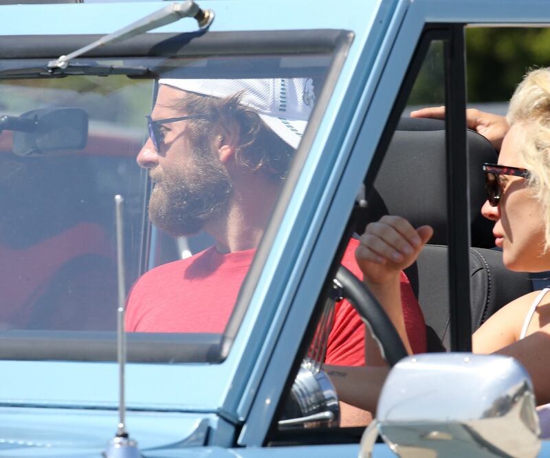 Lady Gaga dopo la spiaggia e con Bradley Cooper 35