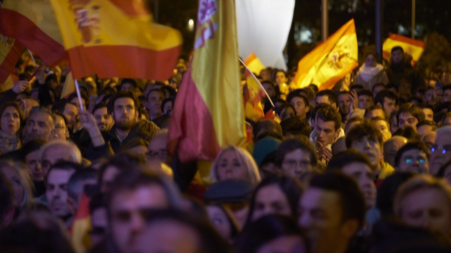 Il fattore INI che fa volare Vox e la destra