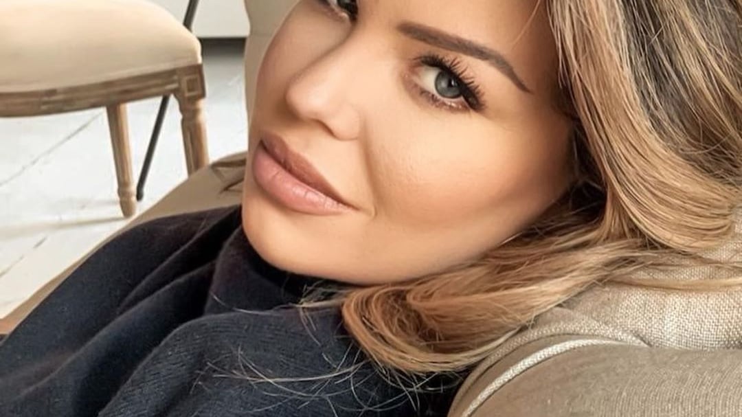 Costanza Caracciolo alle fan: "Non soffocate la femminilità"