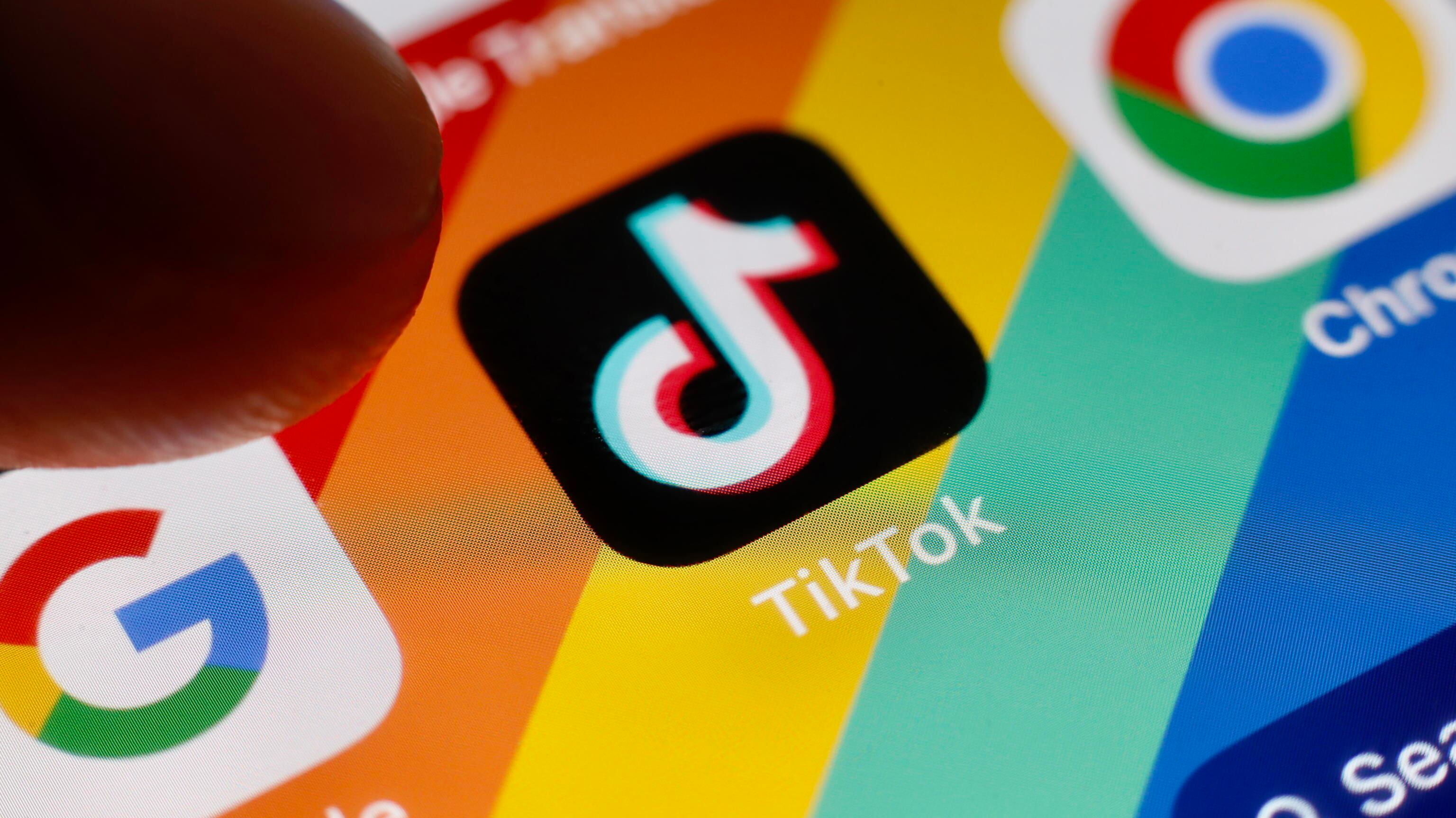 Guerra aperta su TikTok. Divieto della Casa Bianca e stop dal parlamento Ue