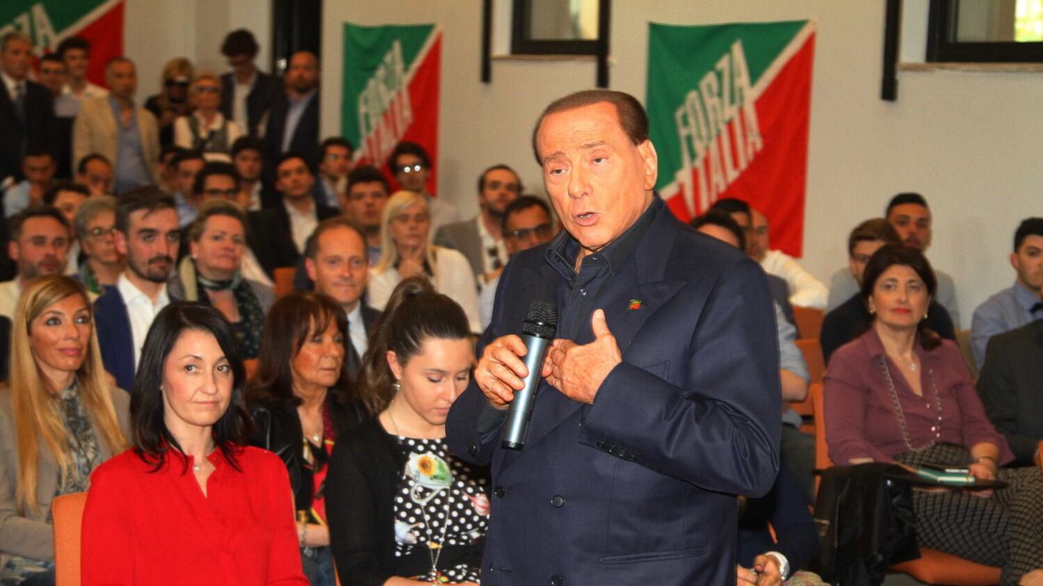 Berlusconi: "Patto sul sistema tedesco e si può votare in autunno"
