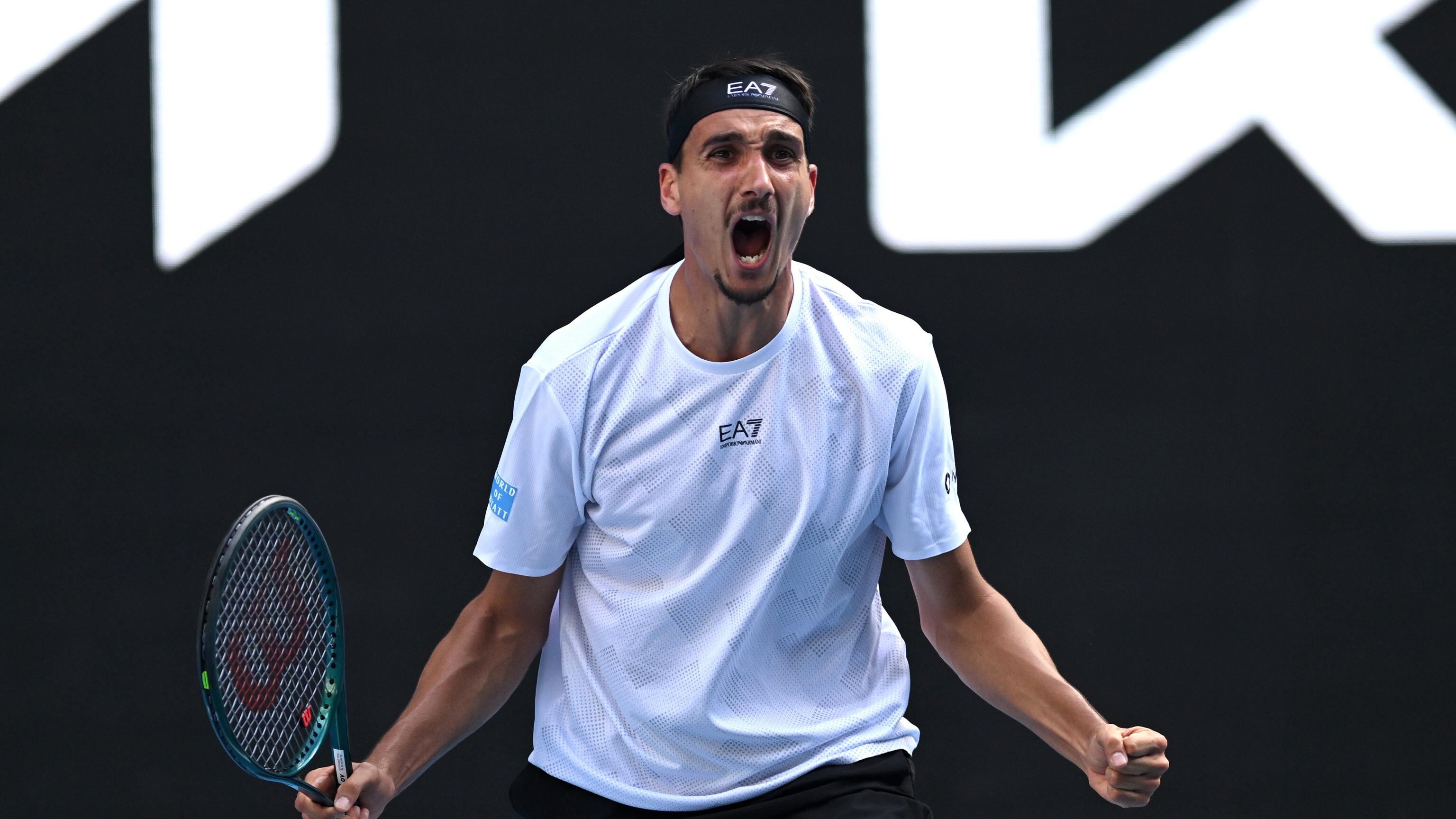 Australian Open, Sonego ai quarti. "Ma ora tifo per Jannik"