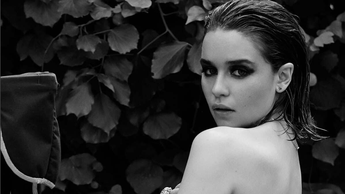 Emilia Clarke si è fatta (sul serio) bionda per Game of Thrones