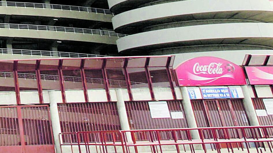 Violenza sessuale al Meazza, denunciato un addetto alle pulizie