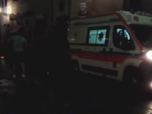 Firenze, molesta ragazze ed estrae coltello per aggredire buttafuori