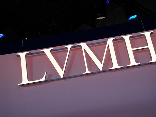 I dazi azzoppano il lusso. Su Lvmh l'impatto più duro