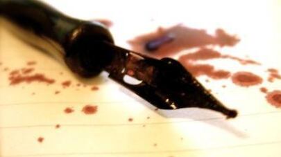 Che storiaccia assassinare per raccontarlo in un libro