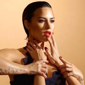 Demi Lovato di nuovo nuda per un disco, foto 8