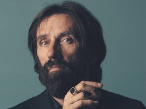 "Il mondo ha bisogno di gentili visioni folk"