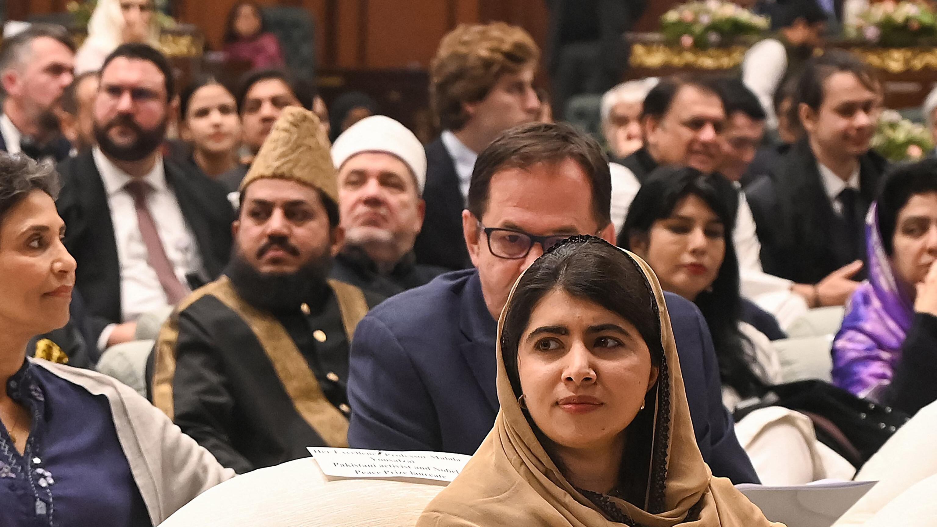 Malala ai leader musulmani: "Non legittimate i talebani"