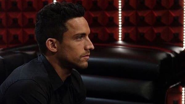 Gf, Floriana accusa Matteo: "Frasi choc". Poi si scusa e lo scagiona