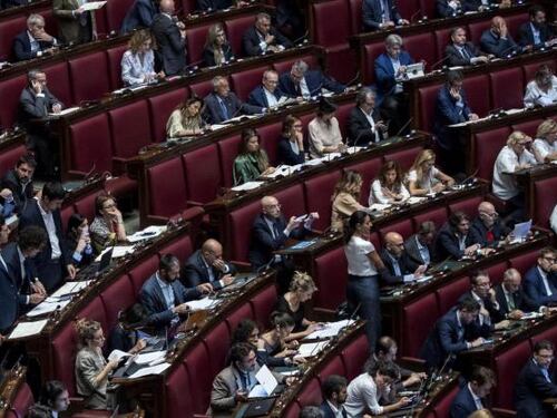 Legge elettorale, regge il "patto a 4": no alla norma anti Berlusconi