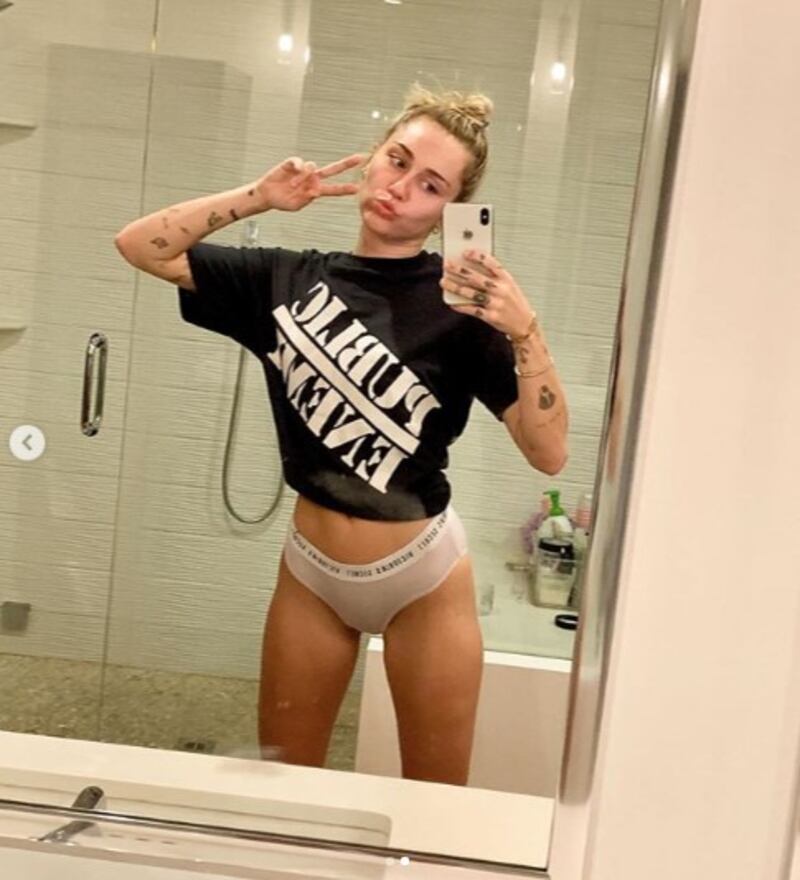 Liam Hemsworth e Miley Cyrus, le foto più belle 5