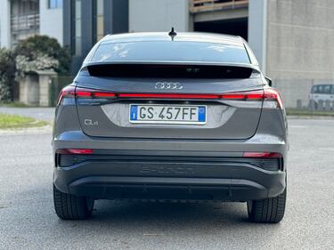 Audi Q4 Sportback e-tron 2024: guarda la gallery del SUV coupè aggiornato 9