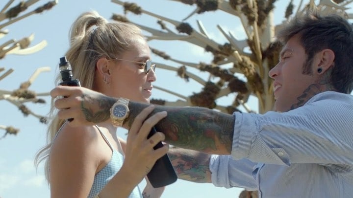 Chiara Ferragni "pilota" Fedez alle prove delle nozze: "Dimmi che sono bellissima così si commuovono tutti"