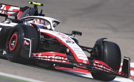Formula 1, primo giorno di test in Bahrain: le immagini più belle 7
