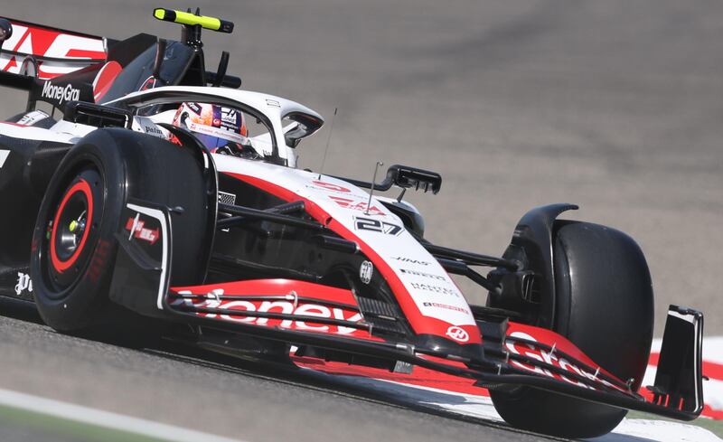 Formula 1, primo giorno di test in Bahrain: le immagini più belle 7