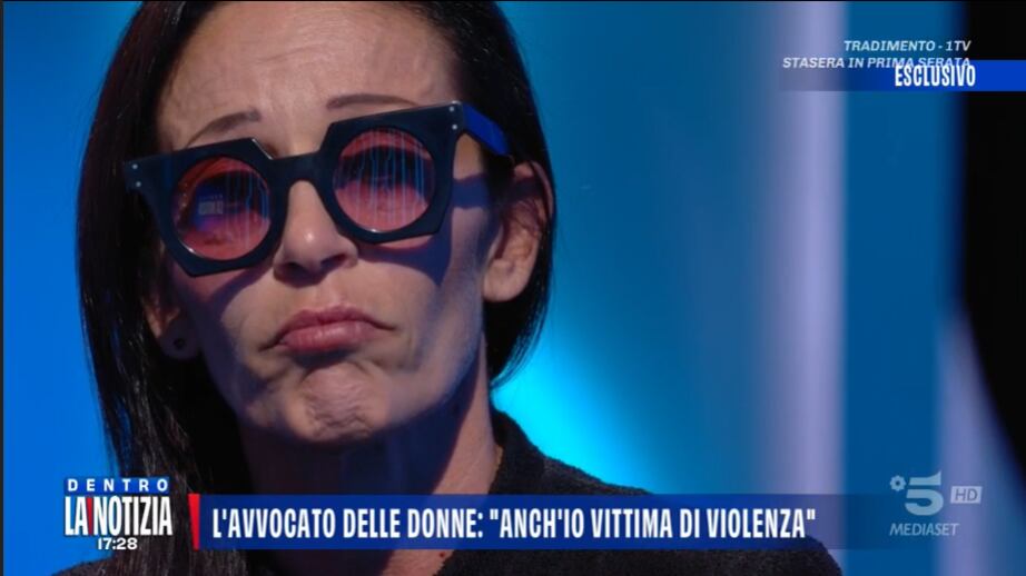 Solange Marchignoli racconta la violenza subita: "Così sono sopravvissuta. Lui non voleva andassi in tv”