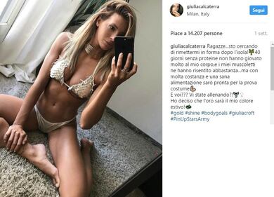 VIP in bikini per Pasqua 25
