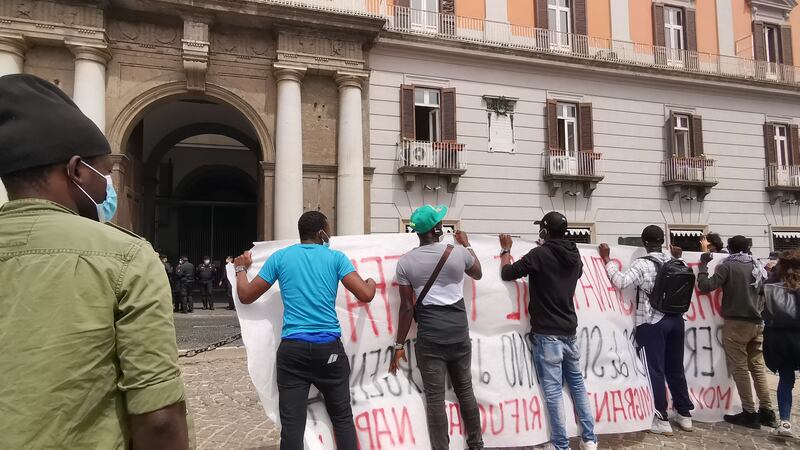Migranti in protesta contro la sanatoria 4
