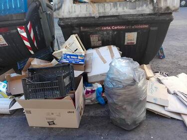 Degrado a San Pietro tra sporcizia, rom e clochard 23