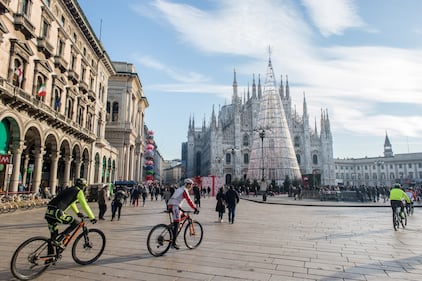 Caldo e sole a Milano per il giorno di Santo Stefano 1