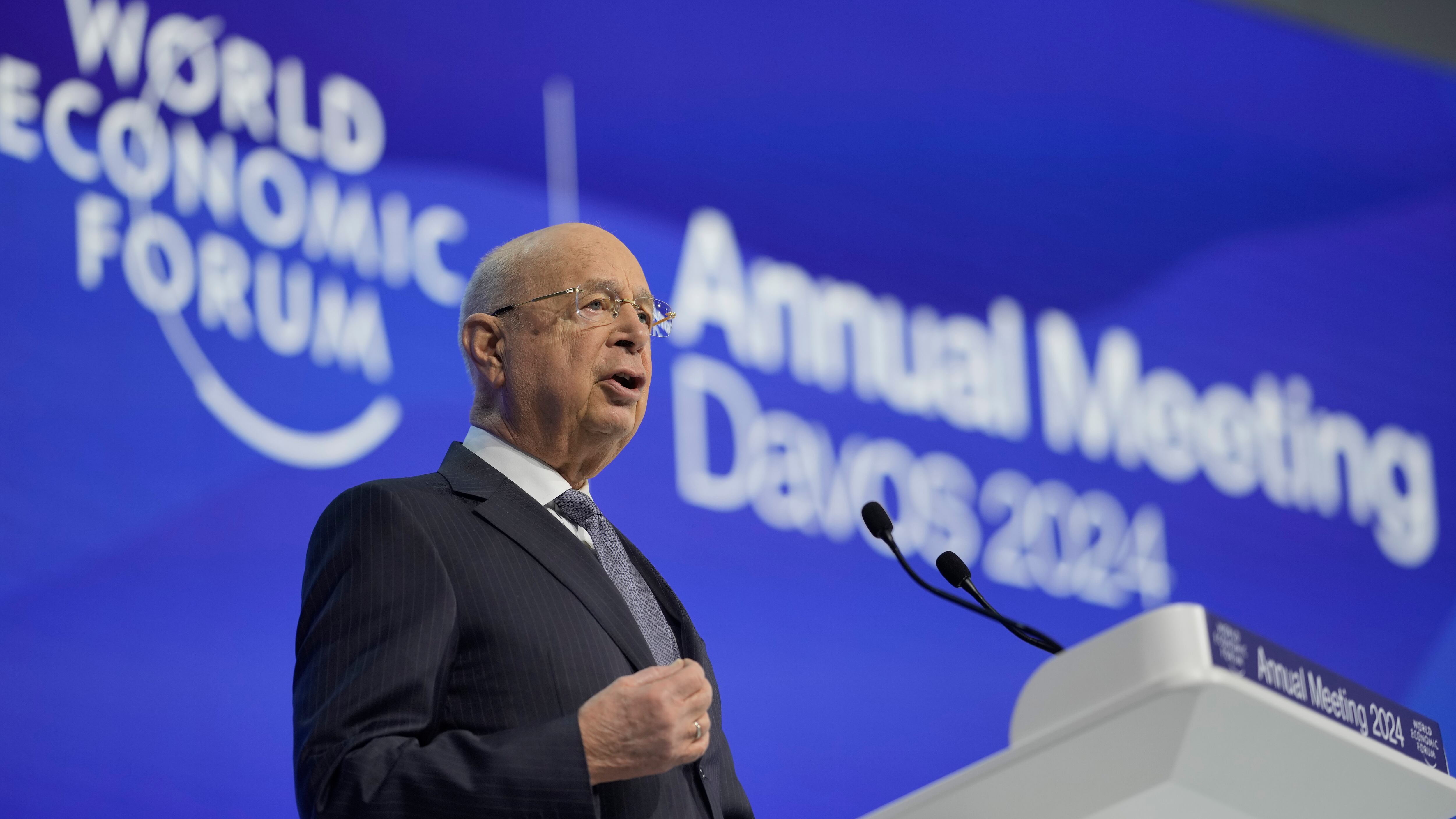 Recessione, nuovi scivoloni a Wall Street. Schwab lascia la guida del Forum di Davos