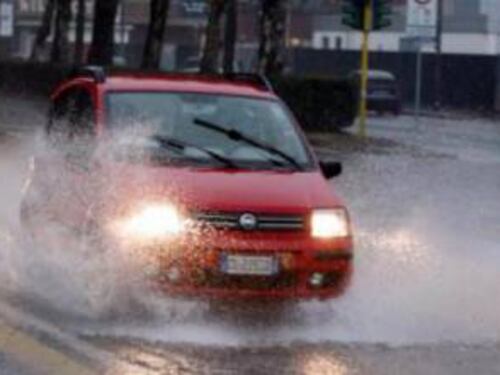 Allerta meteo in Campania: a Napoli scuole aperte e parchi chiusi
