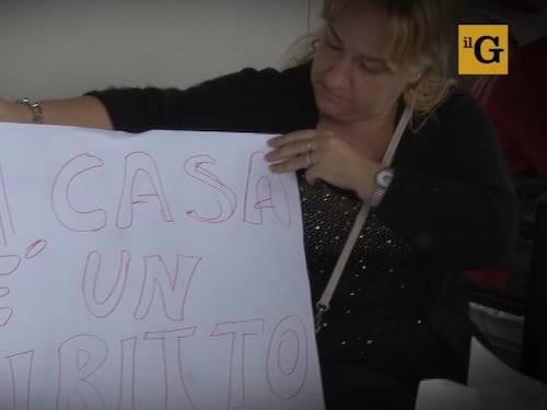 Rosarno, gli italiani in rivolta: occupano le case degli immigrati
