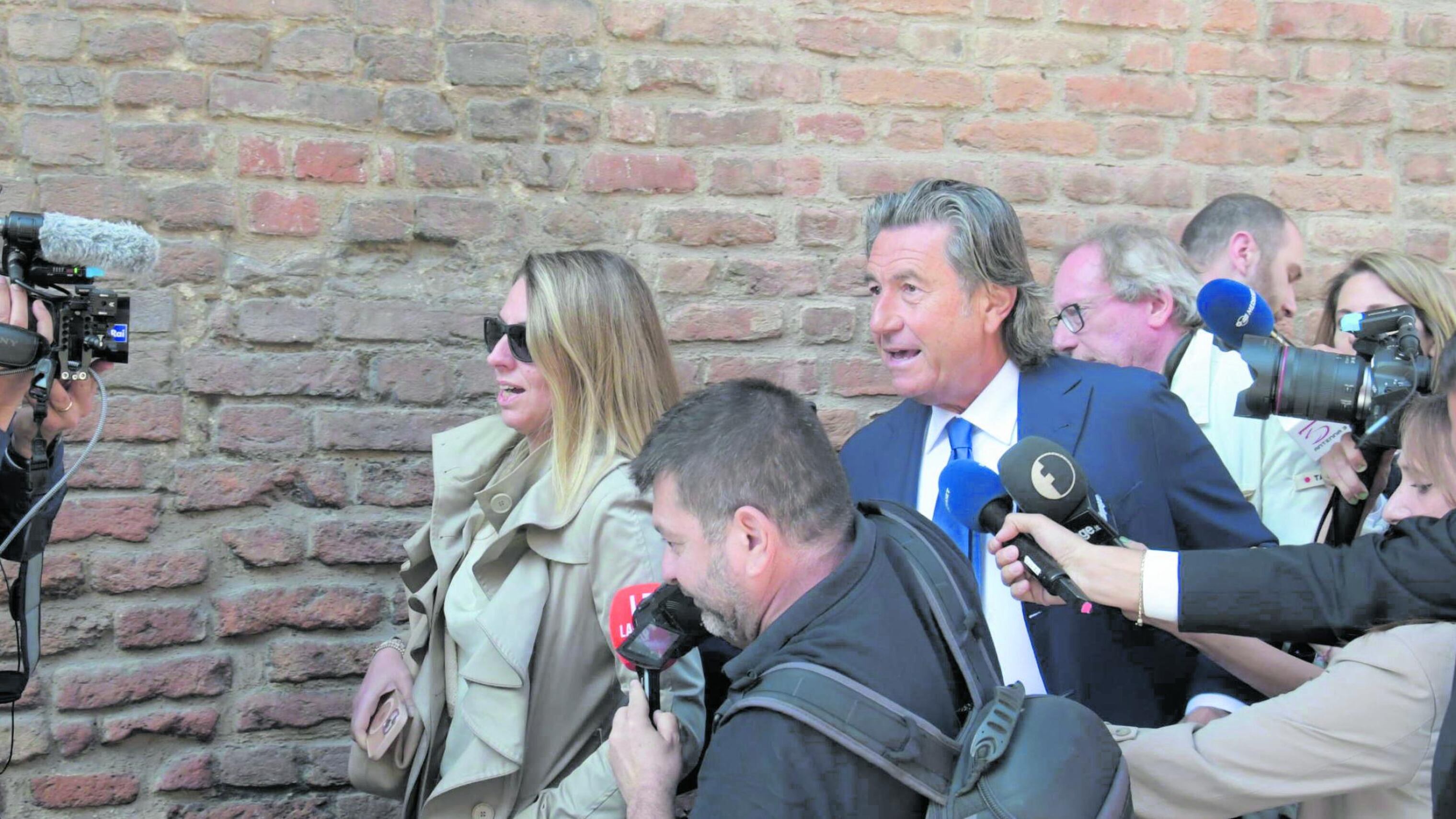 Scontro sui pc tra i legali di Stasi e dei Poggi. "Estendere analisi al computer di Chiara"
