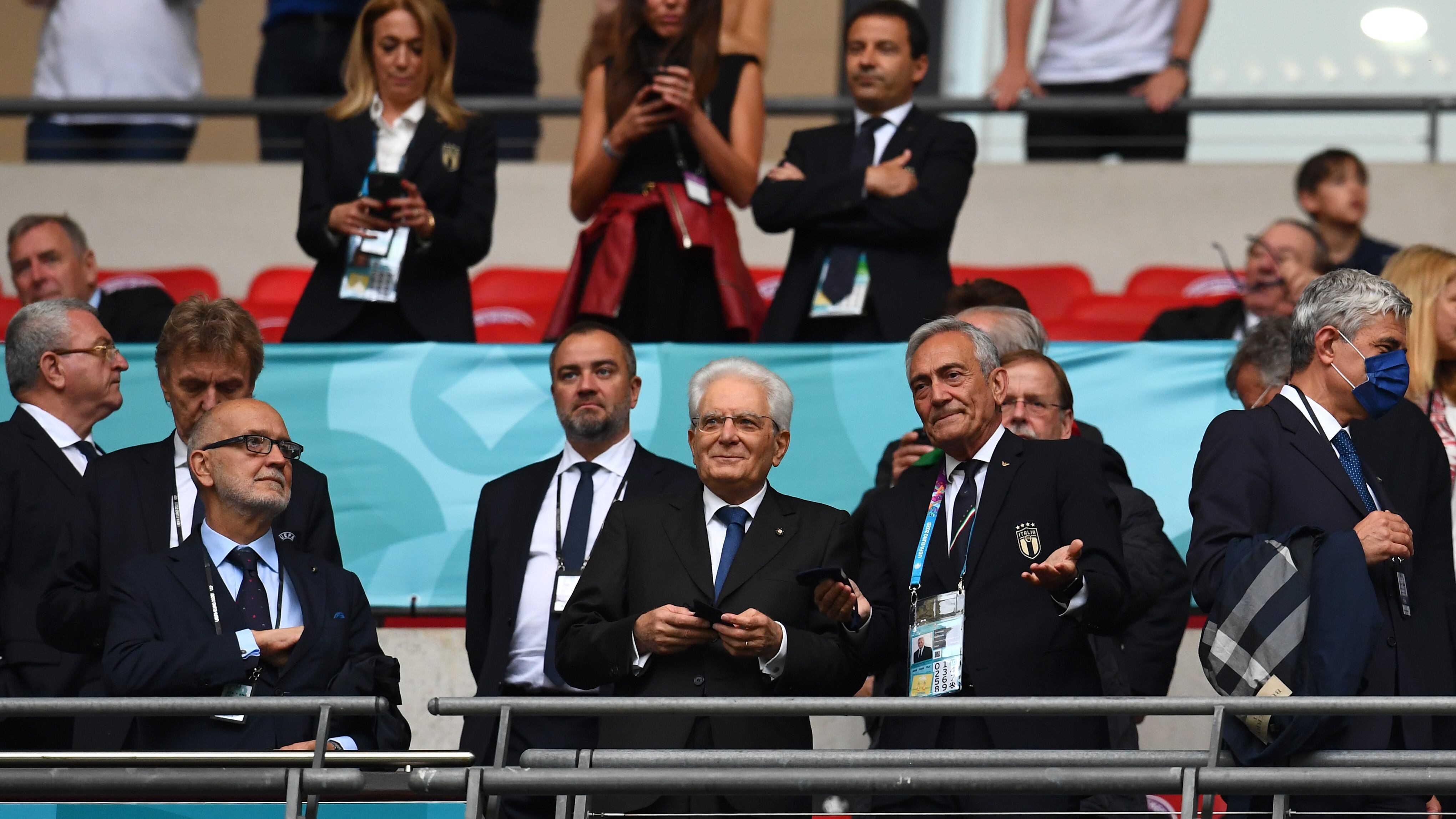 L'esultanza di Mattarella. Berlusconi: "Che orgoglio"