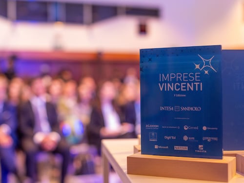 Intesa va in aiuto di chi aiuta. Mano tesa verso il Terzo Settore