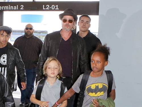 I "Brangelina" in aeroporto a Parigi