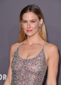 AmFar Gala 2019, i look più hot 4