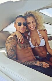 Rose Bertram, la modella belga solare e sensuale 36