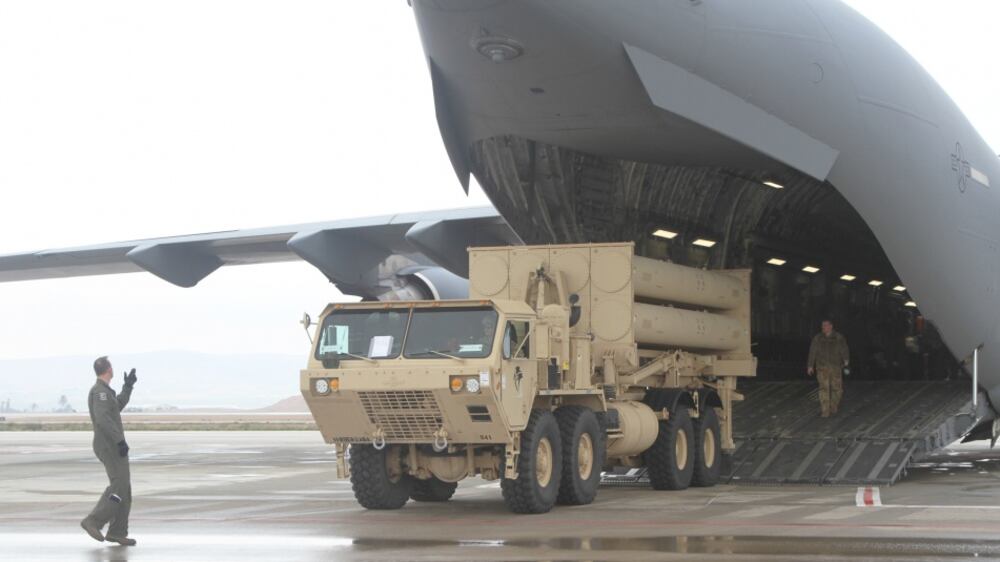 Gli Stati Uniti schierano batteria antimissile Thaad in Israele