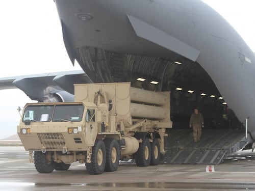 Gli Stati Uniti schierano batteria antimissile Thaad in Israele