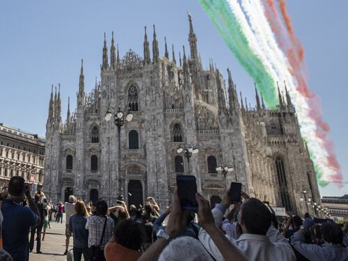 La Lombardia "scalpita". Centrodestra in piazza martedì anche a Milano
