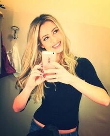 Martina Stella, le lentiggini seducono i social  3