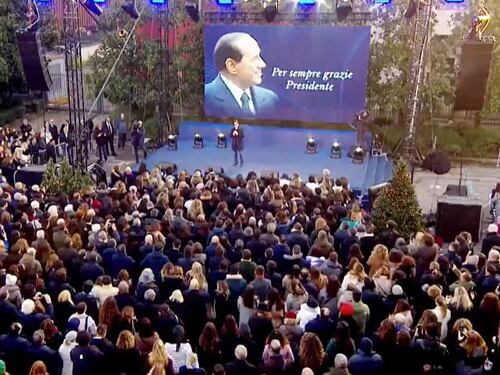 "Ha vissuto troppe vite per morire del tutto". Mediaset ricorda Silvio Berlusconi